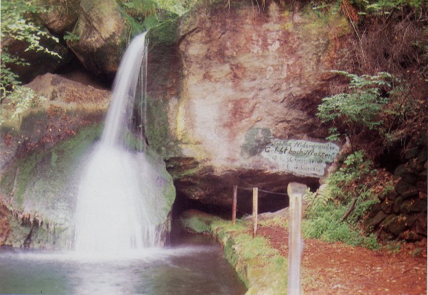 Der Gelobtbachfall an der Grenze zu Bhmen
